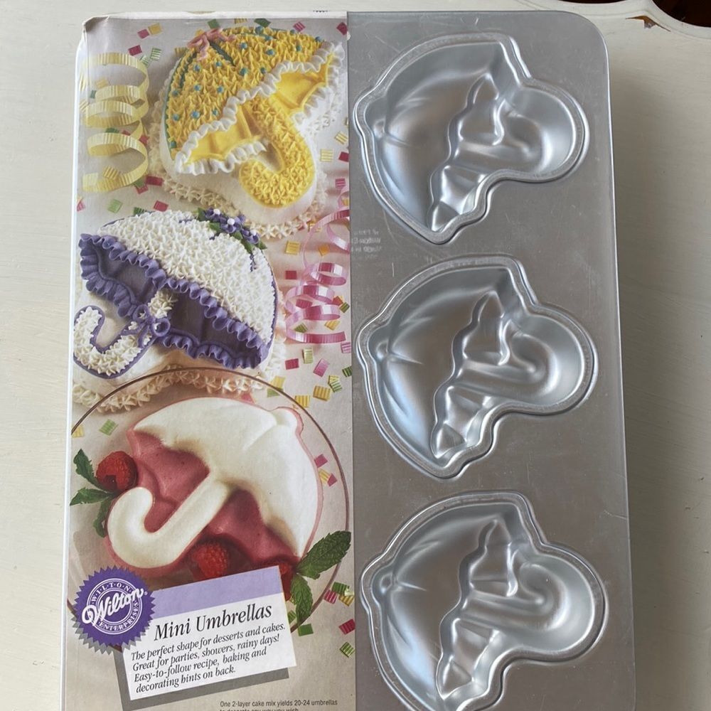Vintage 1994 Wilton Cake Desserts Mold Pan Mini Umbrellas New Showers Parties